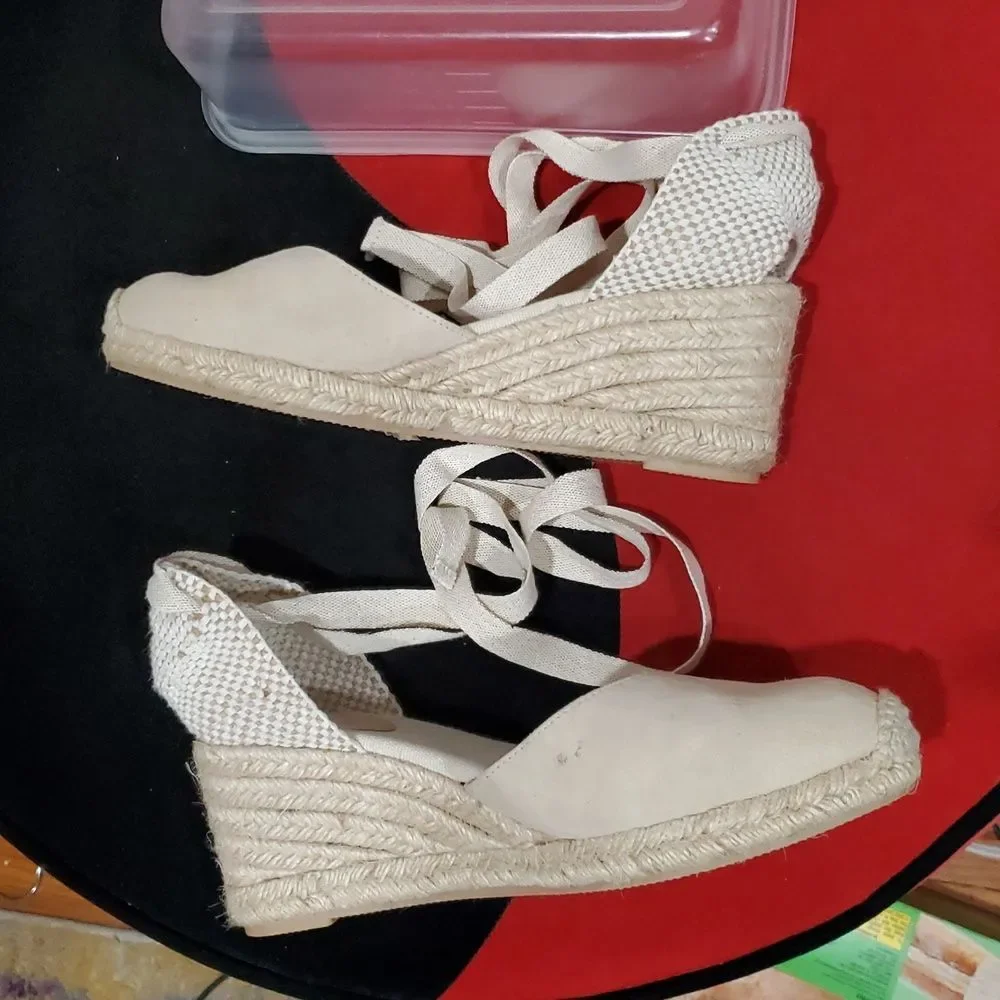 Boden Made In Spain Lace Up Espadrille Wedge In Cream Size 40 Or 9